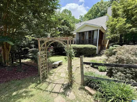 300 Twelve Oaks Circle Chelsea AL 35043