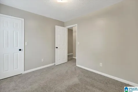 199 Brookhollow Drive Pelham AL 35124