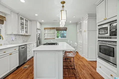 1620 Panorama Drive Vestavia Hills AL 35216