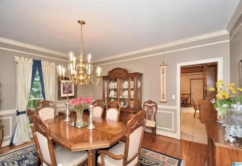 2568 Dolly Ridge Road Vestavia Hills AL 35243