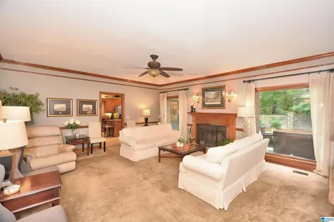 2568 Dolly Ridge Road Vestavia Hills AL 35243