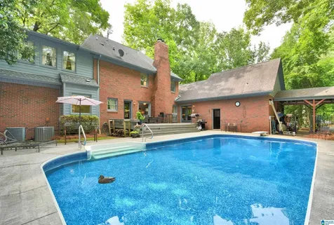 2568 Dolly Ridge Road Vestavia Hills AL 35243