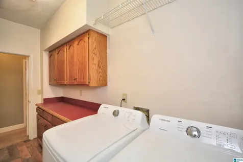 2568 Dolly Ridge Road Vestavia Hills AL 35243