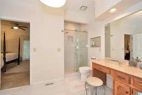 2568 Dolly Ridge Road Vestavia Hills AL 35243