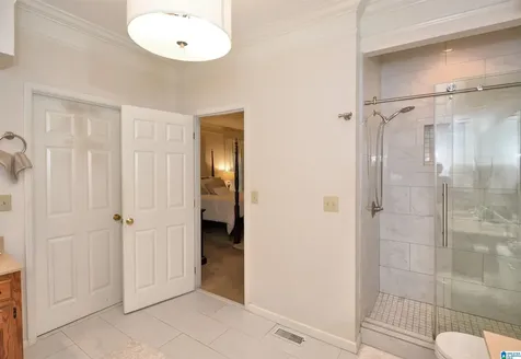 2568 Dolly Ridge Road Vestavia Hills AL 35243