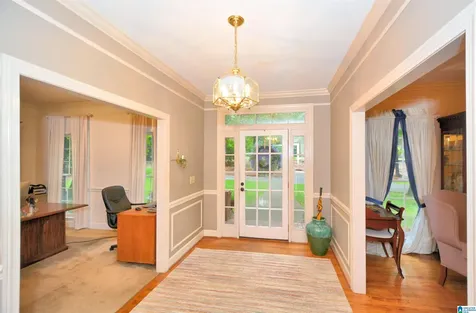 2568 Dolly Ridge Road Vestavia Hills AL 35243