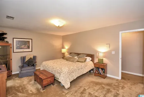 2568 Dolly Ridge Road Vestavia Hills AL 35243