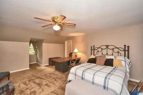 2568 Dolly Ridge Road Vestavia Hills AL 35243