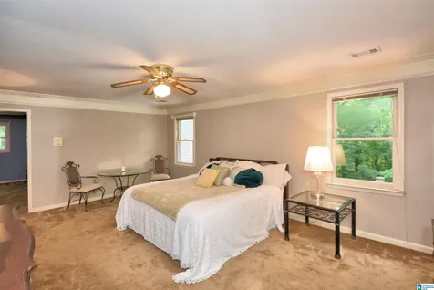 2568 Dolly Ridge Road Vestavia Hills AL 35243