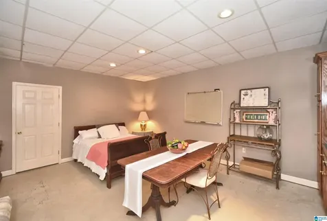 2568 Dolly Ridge Road Vestavia Hills AL 35243