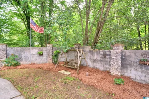 2568 Dolly Ridge Road Vestavia Hills AL 35243
