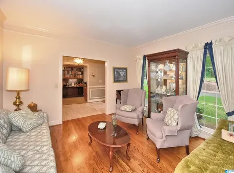 2568 Dolly Ridge Road Vestavia Hills AL 35243