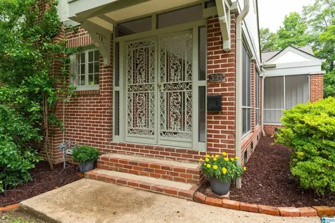 320 Kenilworth Drive Homewood AL 35209