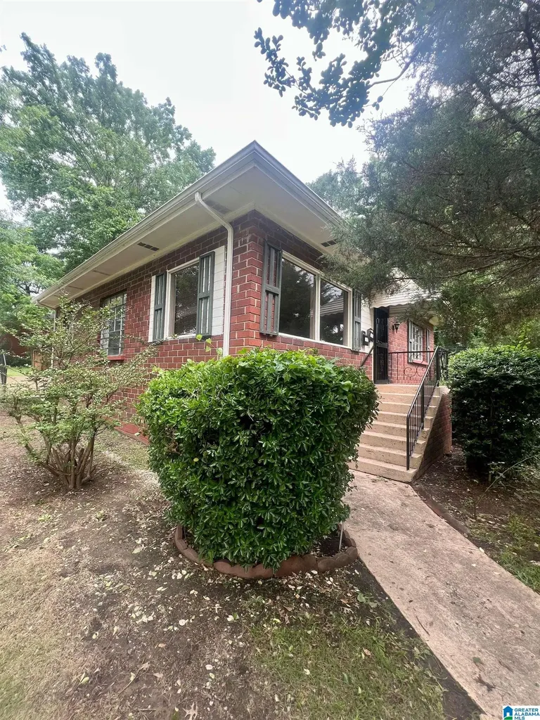 106 Avenue V Birmingham AL 35214