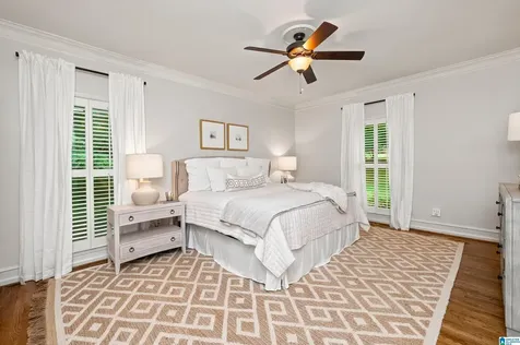 2704 Old Looney Mill Circle Birmingham AL 35243