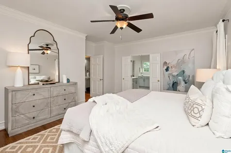 2704 Old Looney Mill Circle Birmingham AL 35243