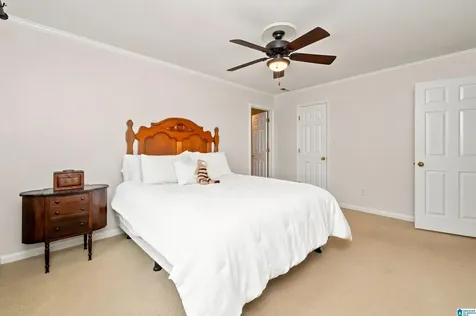 2704 Old Looney Mill Circle Birmingham AL 35243