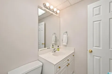 2704 Old Looney Mill Circle Birmingham AL 35243