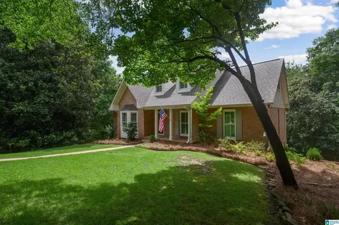 2704 Old Looney Mill Circle Birmingham AL 35243