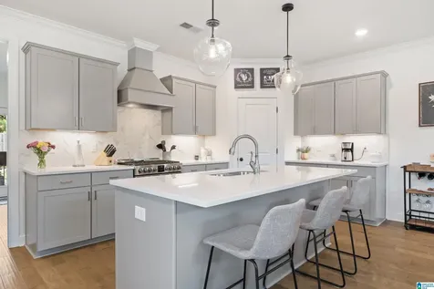 509 Riverwoods Court Helena AL 35080