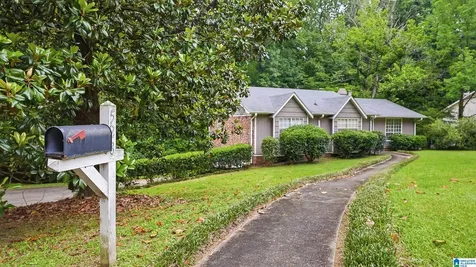 528 Strongbow Drive Birmingham AL 35214