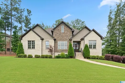 221 Grey Oaks Drive Pelham AL 35124