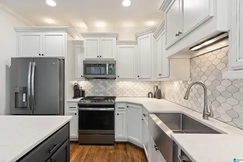 221 Grey Oaks Drive Pelham AL 35124