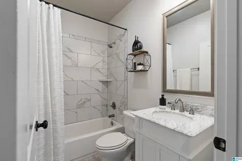 221 Grey Oaks Drive Pelham AL 35124