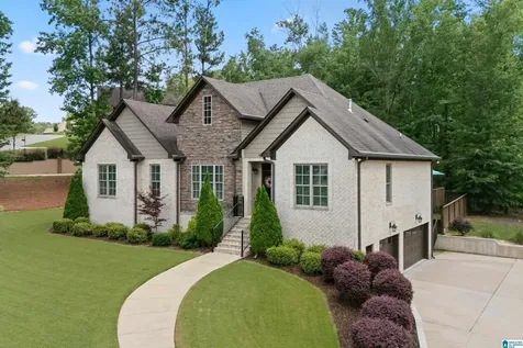 221 Grey Oaks Drive Pelham AL 35124