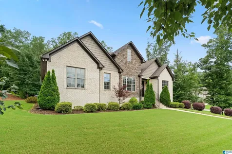 221 Grey Oaks Drive Pelham AL 35124