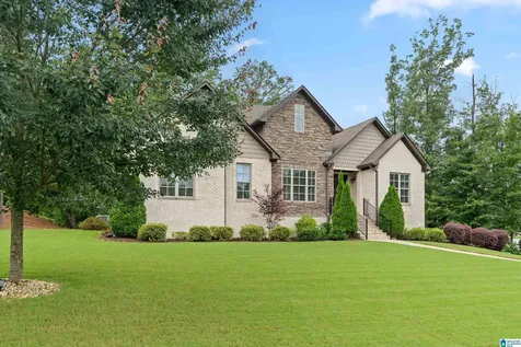 221 Grey Oaks Drive Pelham AL 35124