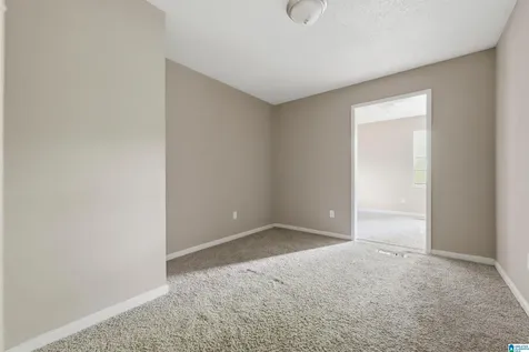 1613 5th Way NW Center Point AL 35215
