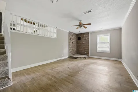 1613 5th Way NW Center Point AL 35215