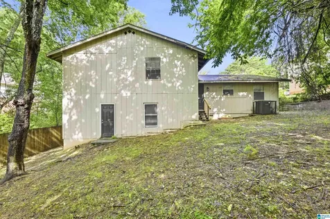 1613 5th Way NW Center Point AL 35215