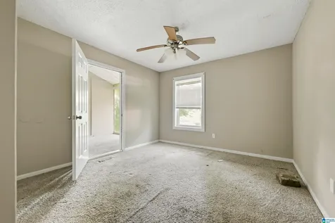 1613 5th Way NW Center Point AL 35215