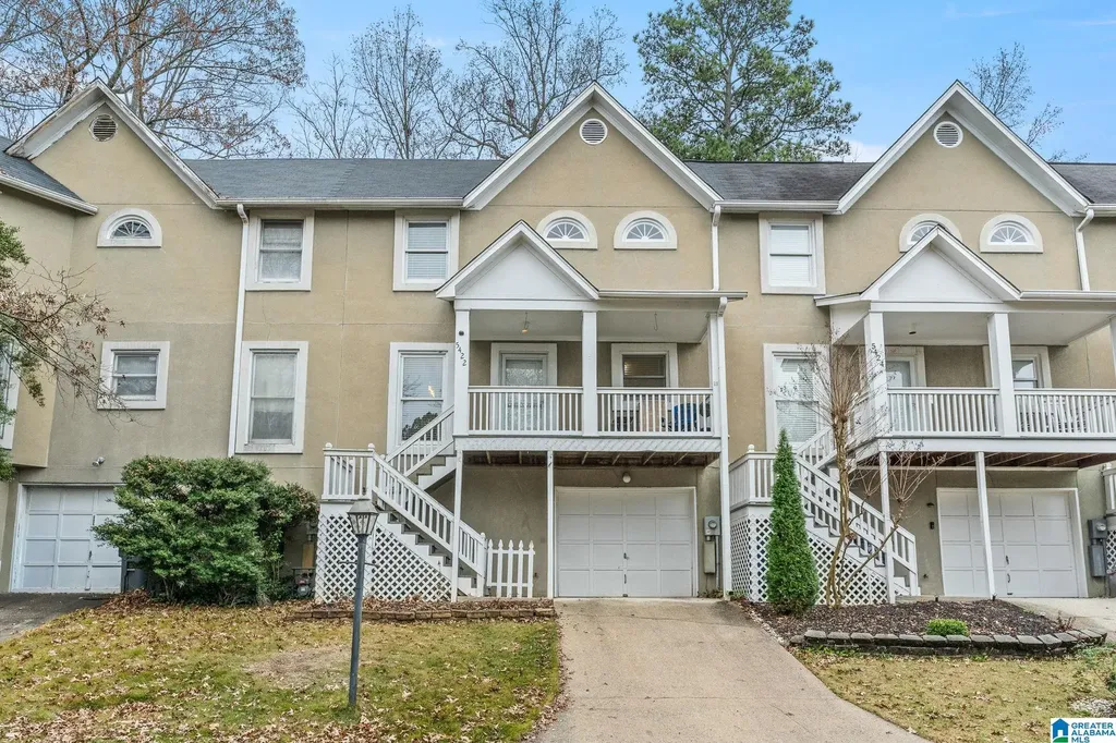 5422 Whisper Wood Circle Hoover AL 35226