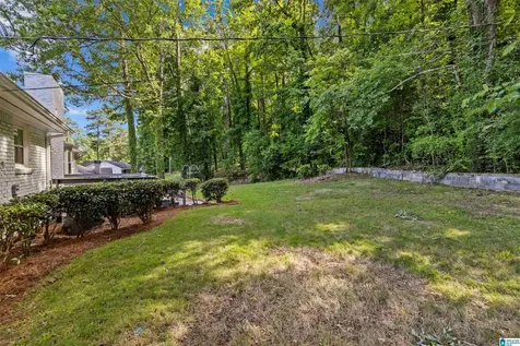 2325 Garland Drive Vestavia Hills AL 35216