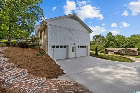 2325 Garland Drive Vestavia Hills AL 35216