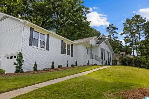 2325 Garland Drive Vestavia Hills AL 35216