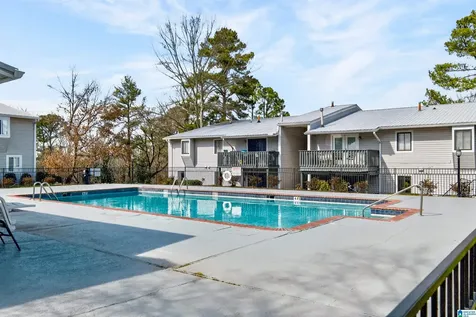 1106 Woodland Village Homewood AL 35216