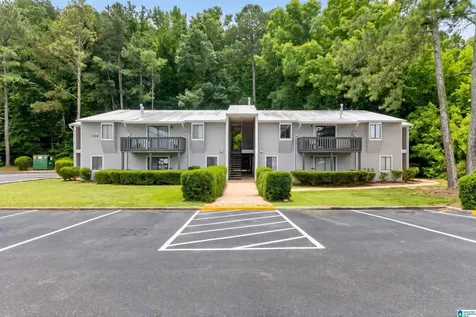 1106 Woodland Village Homewood AL 35216