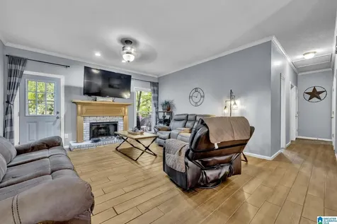 6001 Woodvale Drive Helena AL 35080
