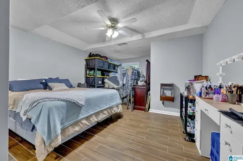 6001 Woodvale Drive Helena AL 35080