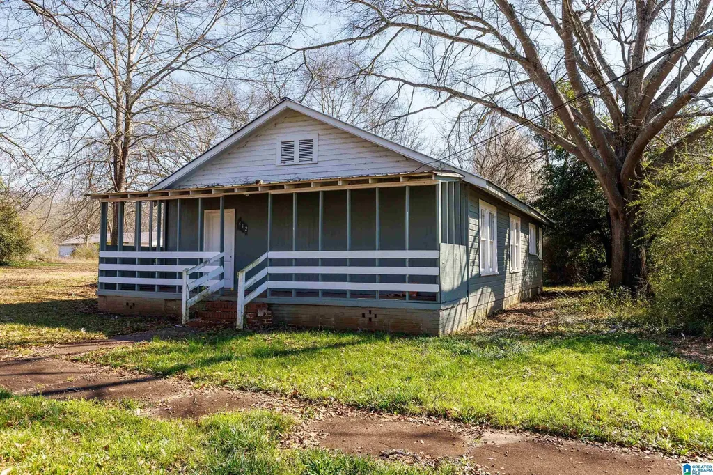 412 5th Street Sylacauga AL 35150