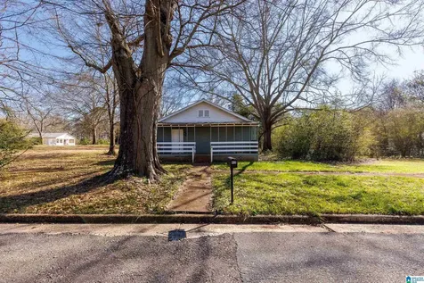 412 5th Street Sylacauga AL 35150