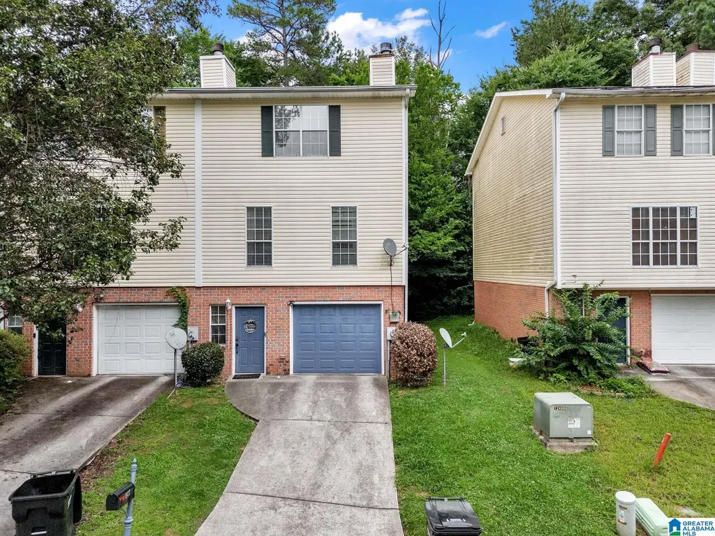1937 Live Oak Trace Birmingham AL 35235