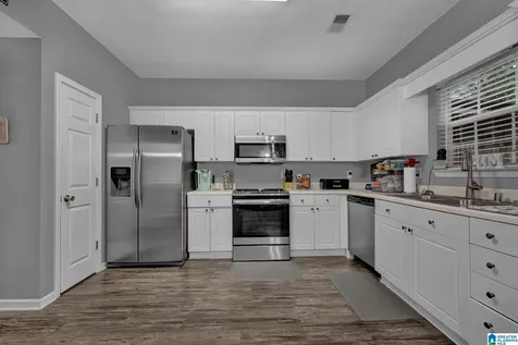 1937 Live Oak Trace Birmingham AL 35235