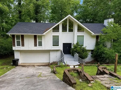 4601 Sylvaner Lane Hoover AL 35244