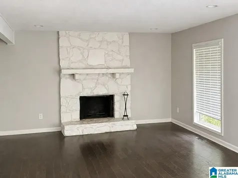 4601 Sylvaner Lane Hoover AL 35244