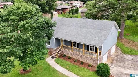 1220 Cozy Circle Bessemer AL 35023